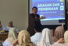 Nur Agis Aulia memberikan pembinaan kepada kepala sekolah dan guru sekolah dasar negeri se Kota Serang (Banten TV)